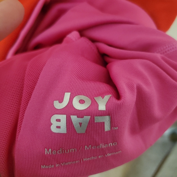 Colorblock Crop Top - Picture 2 of 2